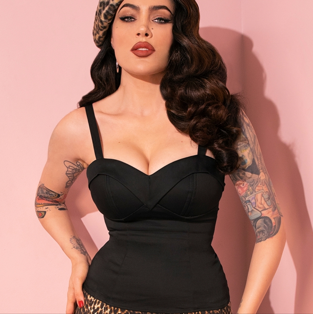Vixen by Micheline Pitt maneater top size M EUC